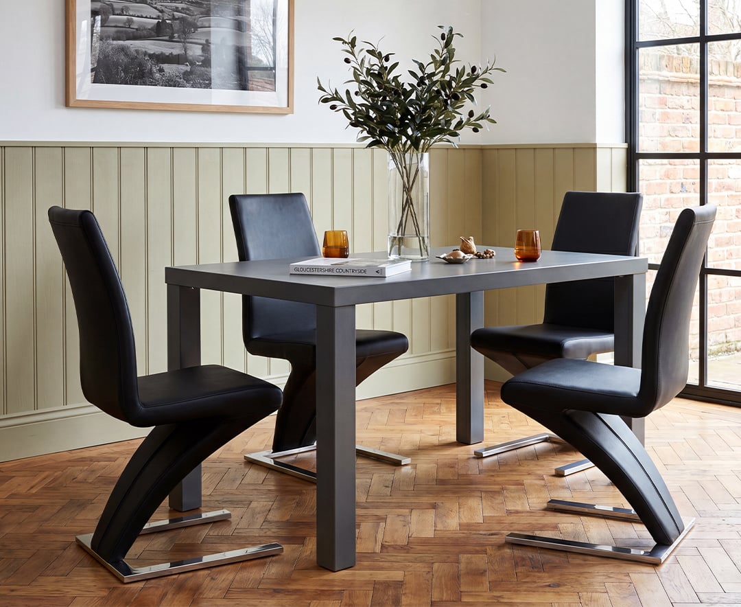 Seattle 120cm Dark Grey High Gloss Dining Table with 4 Black Aldo Chairs