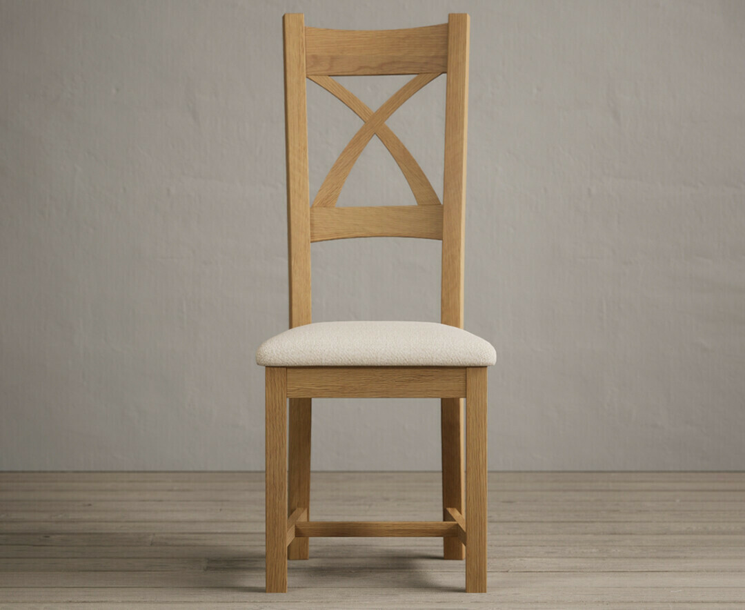 Helmsley 150cm Round Oak Dining Table with 8 Brown Natural Solid Oak Chairs