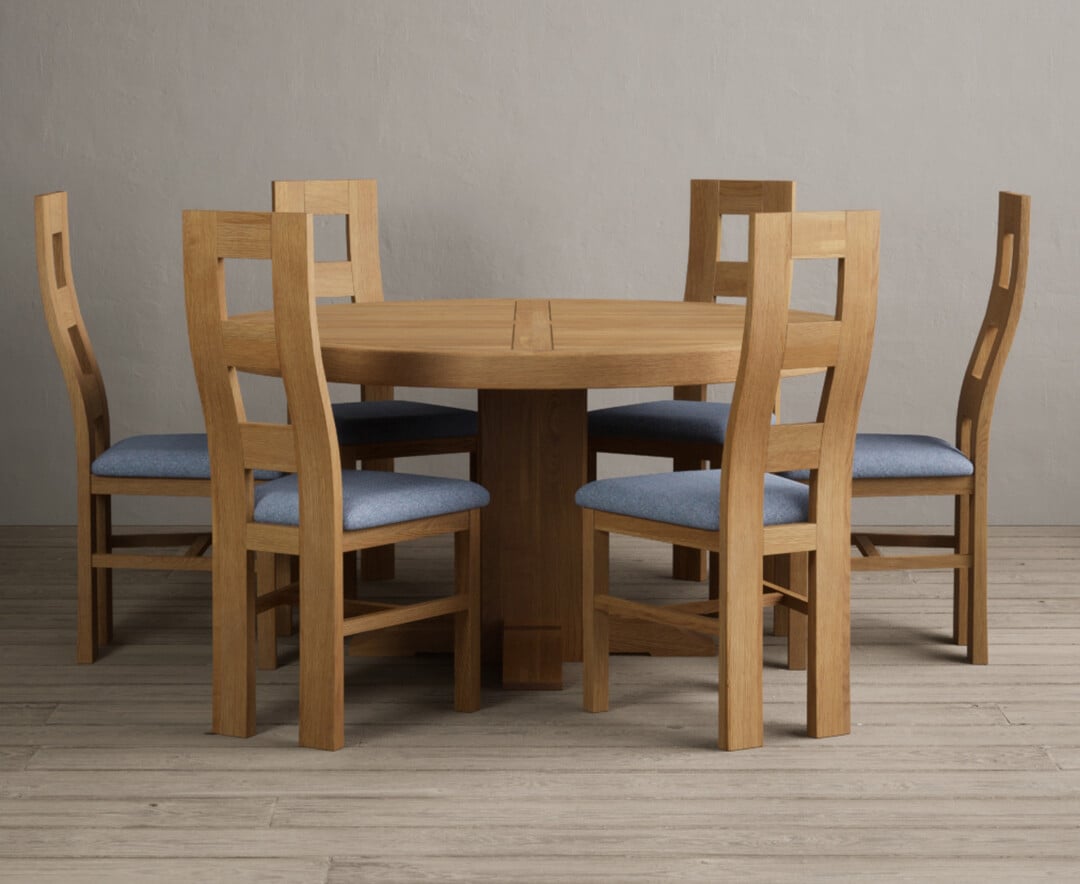 Helmsley 150cm Round Oak Dining Table with 8 Brown Natural Solid Oak Chairs
