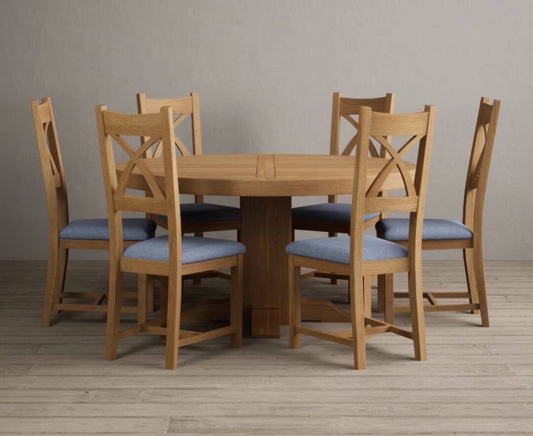 Helmsley 150cm Round Oak Dining Table with 8 Brown Natural Solid Oak Chairs