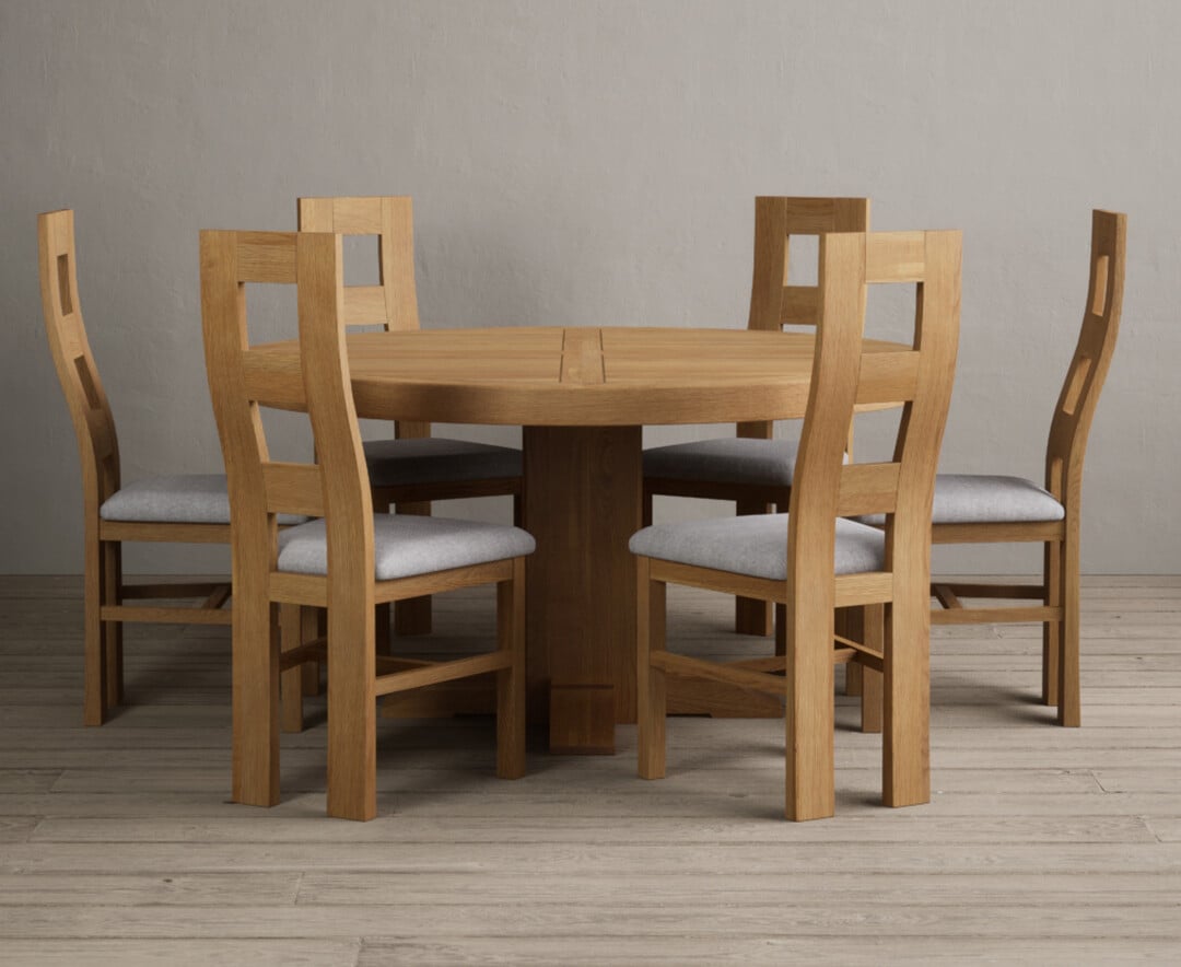 Helmsley 150cm Round Oak Dining Table with 8 Brown Natural Solid Oak Chairs