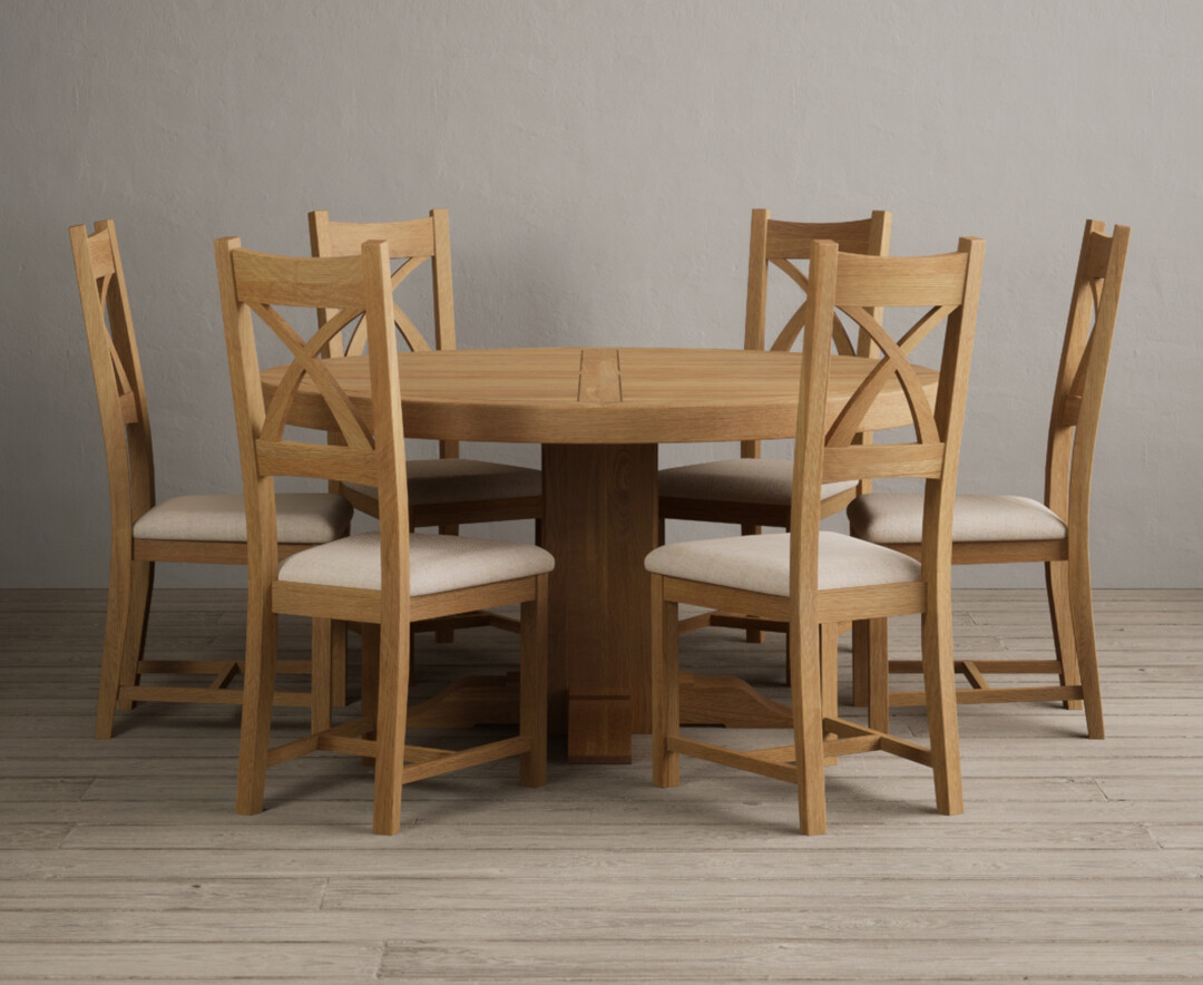 Helmsley 150cm Round Oak Dining Table with 8 Brown Natural Solid Oak Chairs
