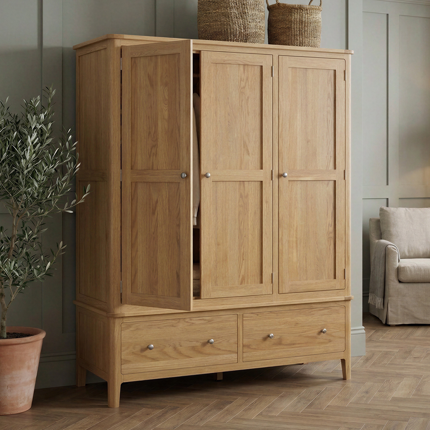 Solid Oak Triple Wardrobe with Hanging & Shelves