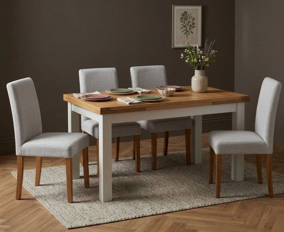 Extending Buxton 140cm Oak and Signal White Painted Dining Table with 4 Grey Lila Chairs