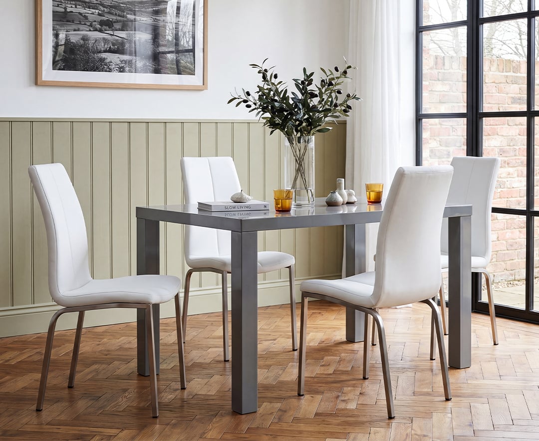 Seattle 120cm Dark Grey High Gloss Dining Table with 4 White Marco Chairs