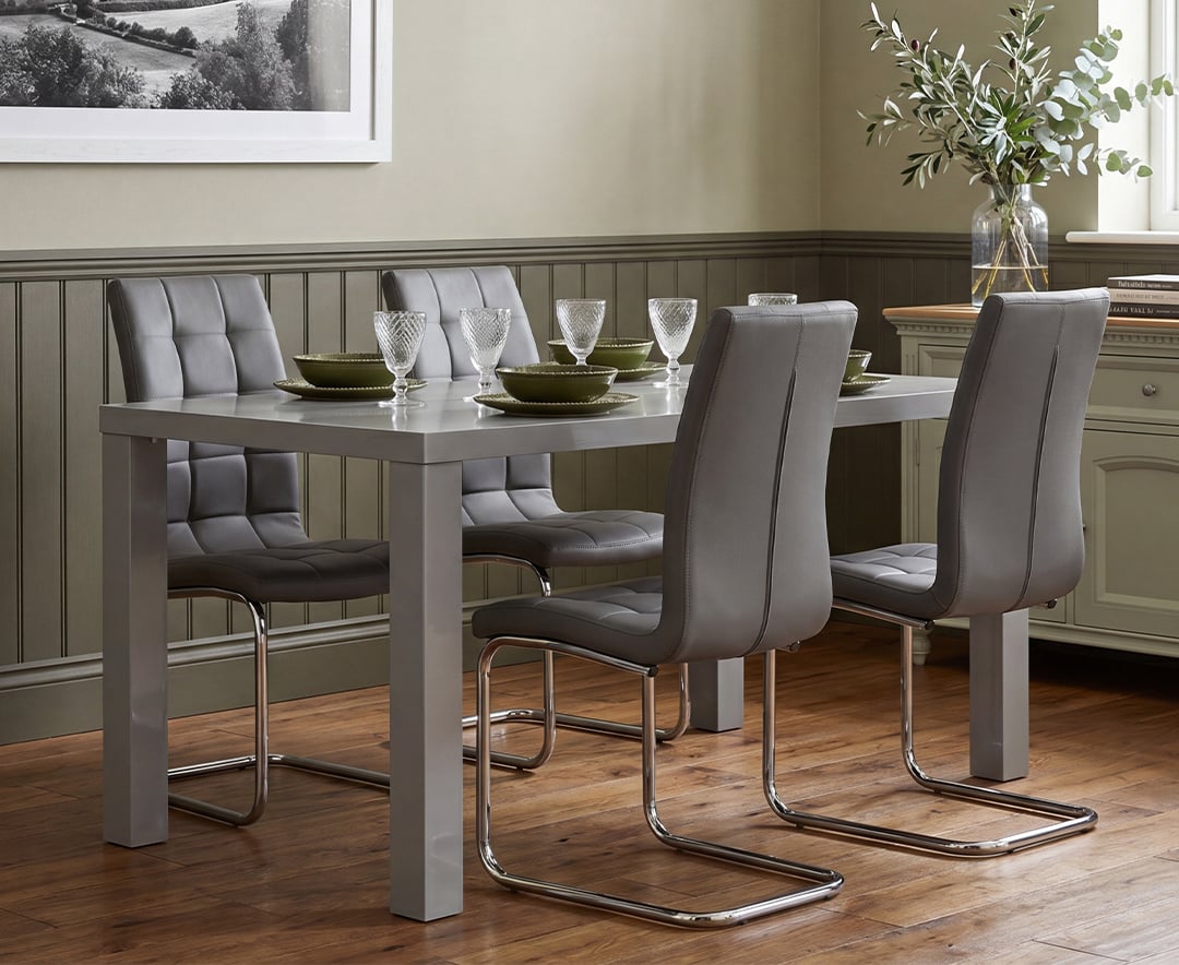 Seattle 120cm Light Grey High Gloss Dining Table with 4 Grey Vigo Chairs